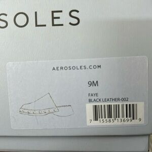 Comfortable Women's Grommet Detail Clog in Black Leather size 9M